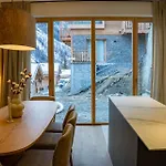 Guernerés&spa By Alpine * Grimentz