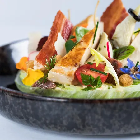 Guerneres & By Alpine *