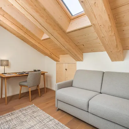 Guerneres & By Alpine *