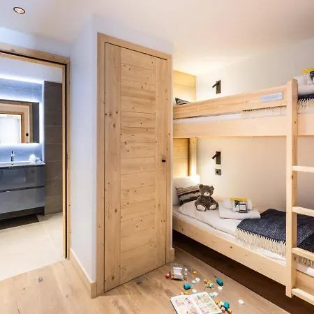 Guerneres & By Alpine Grimentz