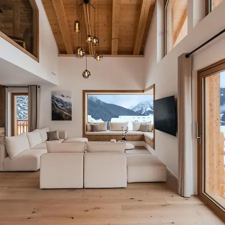 Guerneres & By Alpine Resort