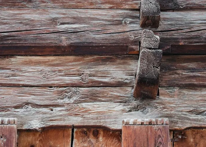 Guerneres & By Alpine *