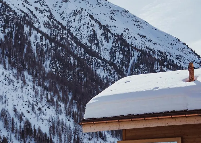 Guerneres & By Alpine