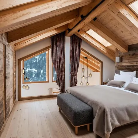 Guerneres & By Alpine *