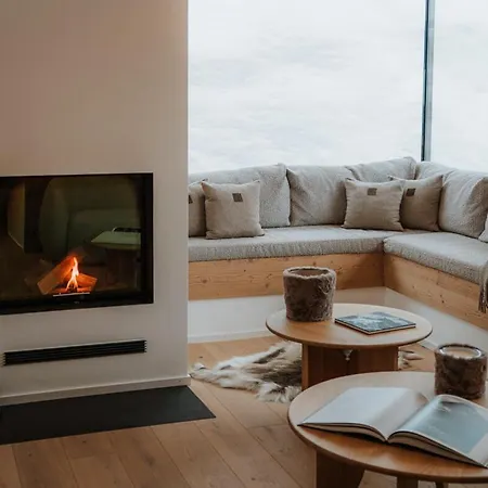 Üdülőközpont Guerneres & By Alpine *